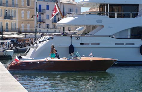 yacht charter st tropez